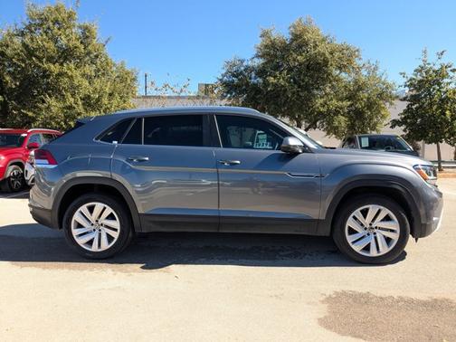 2023 Volkswagen Atlas Cross Sport 2.0T SE w/ Technology