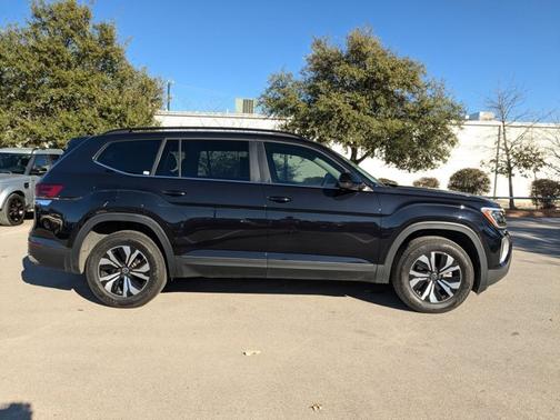 2025 Volkswagen Atlas 2.0T SE