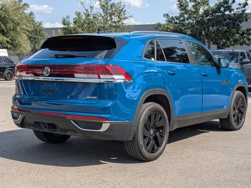 2025 Volkswagen Atlas Cross Sport 2.0T SE w/ Technology