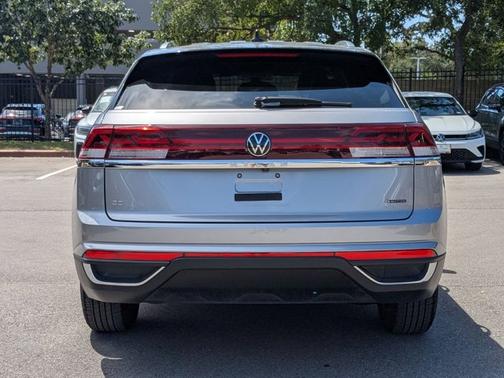 2024 Volkswagen Atlas Cross Sport 2.0T SE