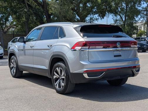 2024 Volkswagen Atlas Cross Sport 2.0T SE