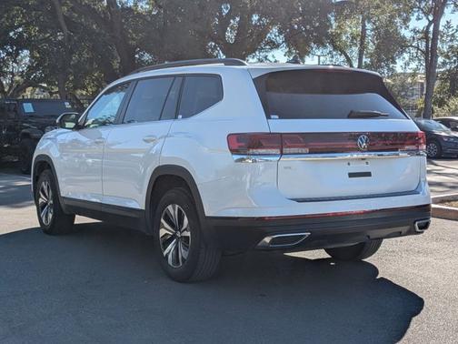 2024 Volkswagen Atlas 2.0T SE