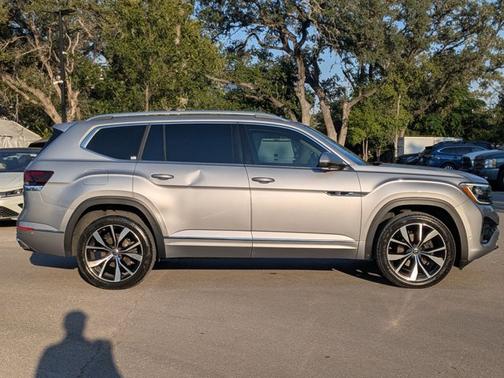 2024 Volkswagen Atlas 2.0T SEL Premium R-Line