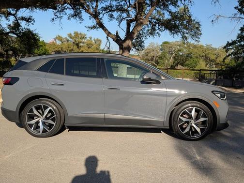 Pure Gray 2023 Volkswagen ID.4 Pro S