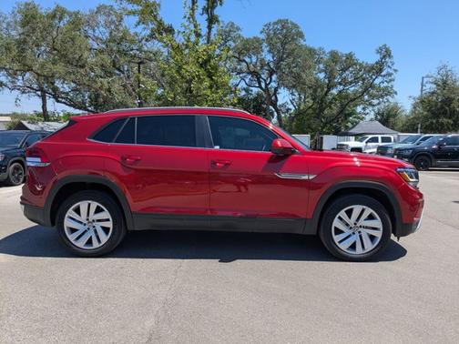 2022 Volkswagen Atlas Cross Sport 3.6 V6 SE w/ Technology