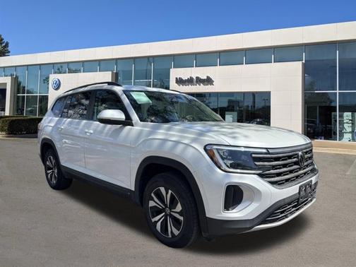 Opal White Pearl 2026 Volkswagen Atlas 2.0T SE