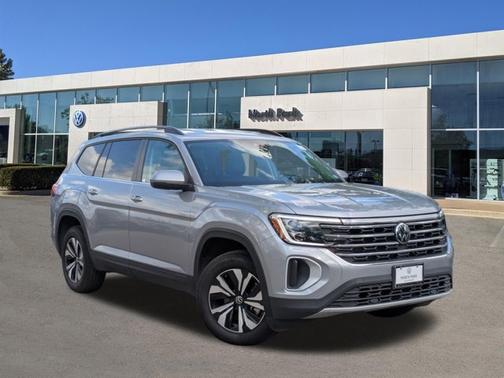 Silver Mist Metallic 2026 Volkswagen Atlas 2.0T SE