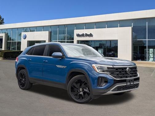 2025 Volkswagen Atlas Cross Sport 2.0T SE w/ Technology