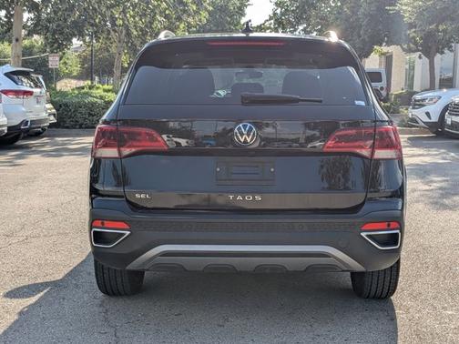 2022 Volkswagen Taos 1.5T SEL