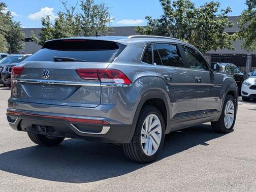 2022 Volkswagen Atlas Cross Sport 3.6 V6 SE w/ Technology