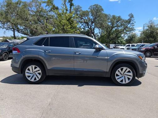 2022 Volkswagen Atlas Cross Sport 3.6 V6 SE w/ Technology