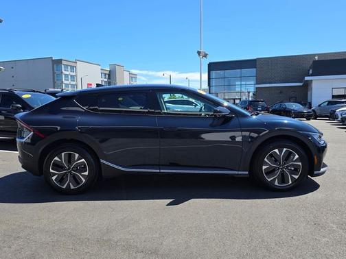 2024 Kia EV6 Light