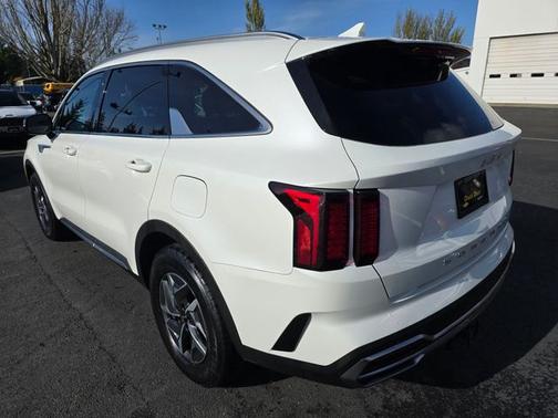 2022 Kia Sorento Hybrid S