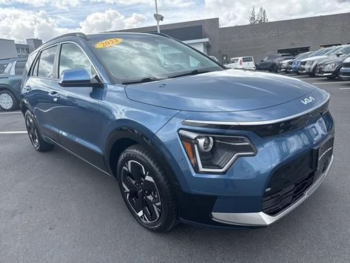 Mineral Blue 2023 Kia Niro EV Wind
