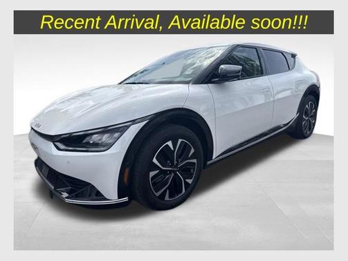 Snow White Pearl 2024 Kia EV6 Wind
