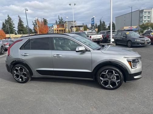 2023 Kia Niro SX Touring