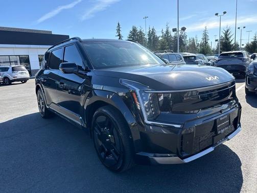 Aurora Black 2024 Kia EV9 GT-Line