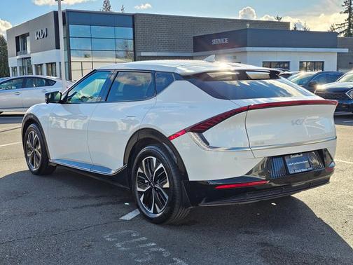 2022 Kia EV6 Wind
