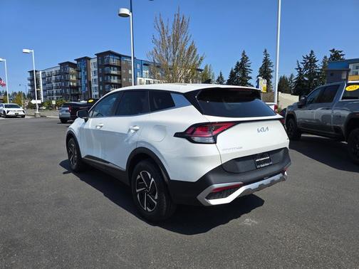 2023 Kia Sportage Hybrid LX