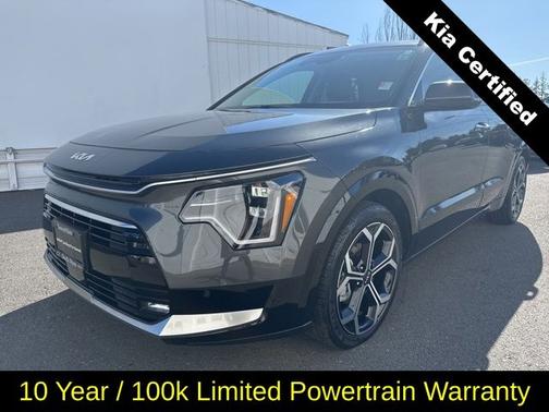 Graphite Gray 2023 Kia Niro SX Touring