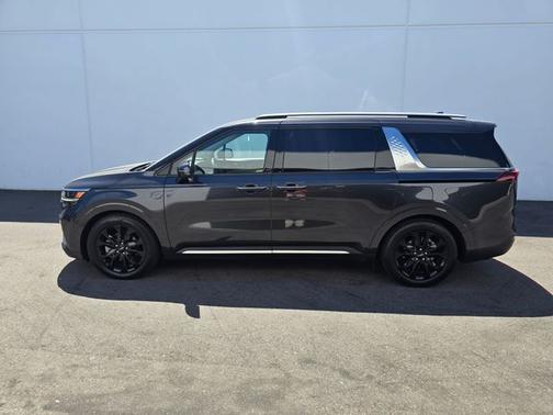 2024 Kia Carnival SX