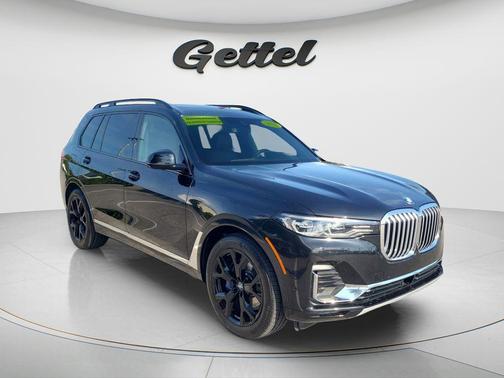 Black Sapphire Metallic 2021 BMW X7 xDrive40i