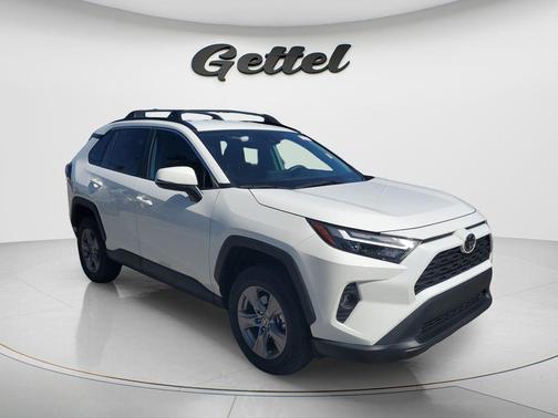 Ice Cap 2025 Toyota RAV4 XLE