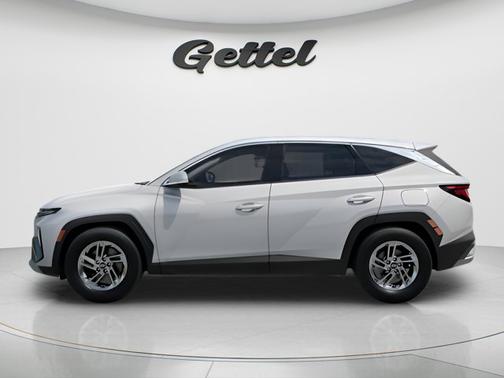 Serenity White Pearl 2026 Hyundai TUCSON SE