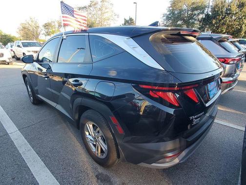 2025 Hyundai TUCSON SE