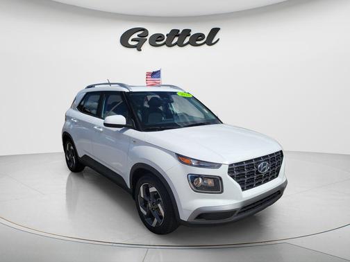 2023 Hyundai VENUE SEL