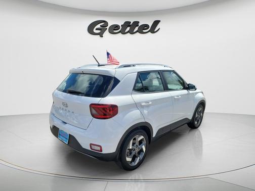 2023 Hyundai VENUE SEL