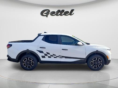 Atlas White 2024 Hyundai SANTA CRUZ SEL