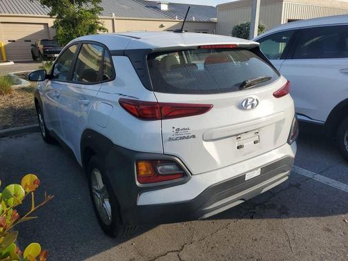 2021 Hyundai KONA SE