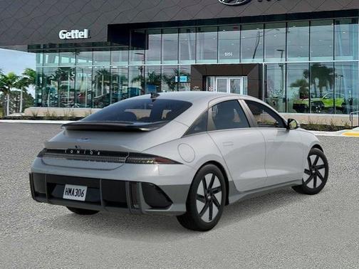 2025 Hyundai IONIQ 6 SE