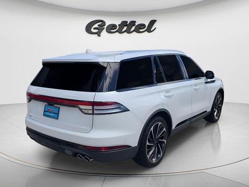 Pristine White Metallic Tri-Coat 2020 Lincoln Aviator Reserve AWD