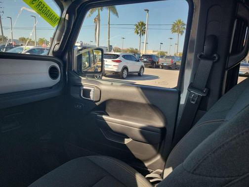 2024 Jeep Gladiator Willys