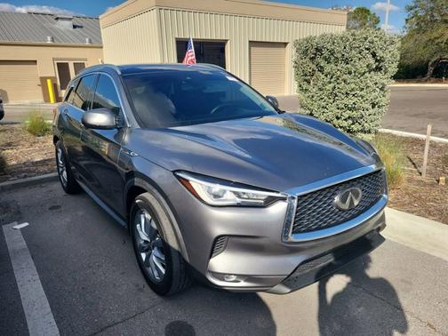 2021 INFINITI QX50 LUXE