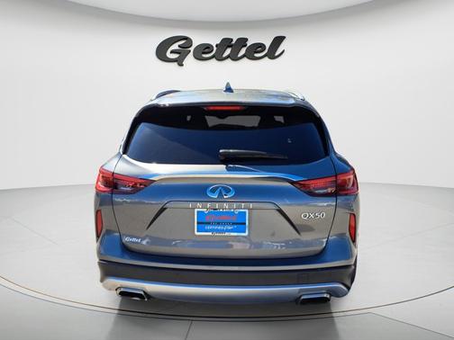 2021 INFINITI QX50 LUXE