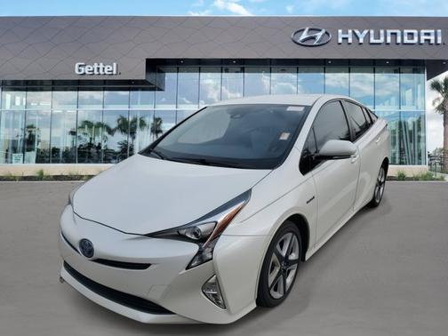 2017 Toyota Prius Four Touring