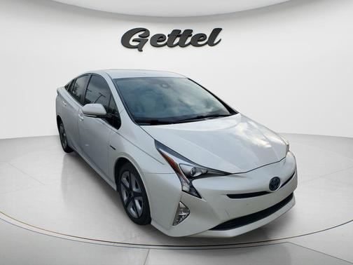 2017 Toyota Prius Four Touring
