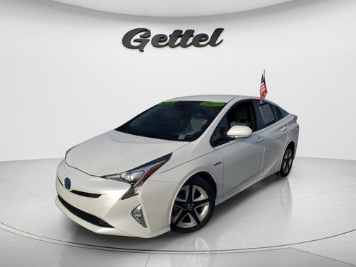 2017 Toyota Prius Four Touring