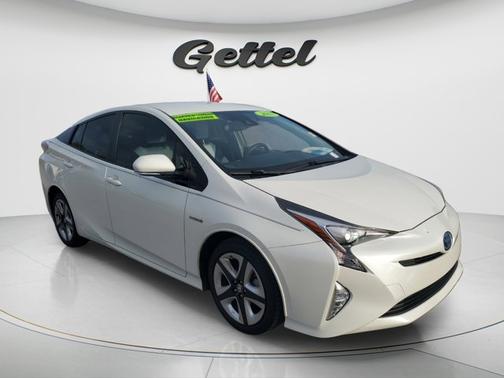 2017 Toyota Prius Four Touring