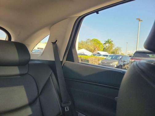 2022 Genesis GV70 2.5T AWD