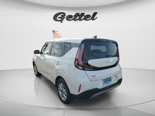 Snow White Pearl 2024 Kia Soul LX