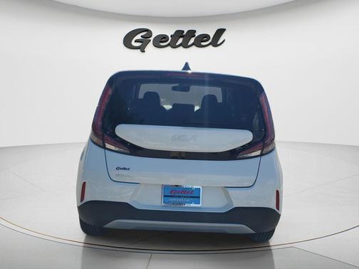 Snow White Pearl 2024 Kia Soul LX