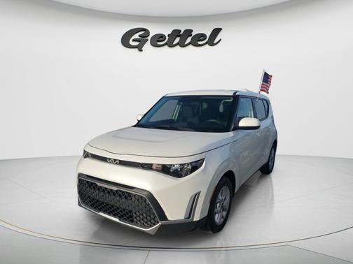 Snow White Pearl 2024 Kia Soul LX