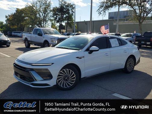 2024 Hyundai SONATA Hybrid SE