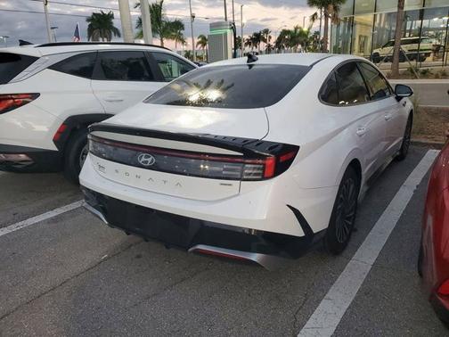 2024 Hyundai SONATA Hybrid SE