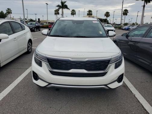 2023 Kia Seltos S