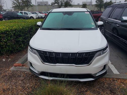 2024 Kia Carnival LX